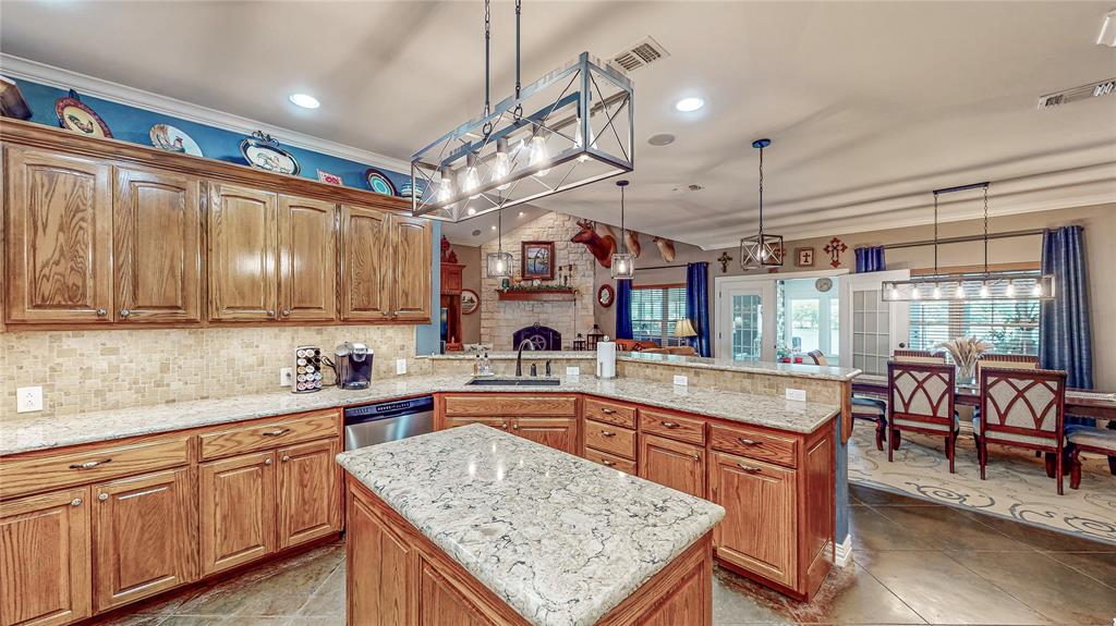 331 County Road 4847 Property Photo 13