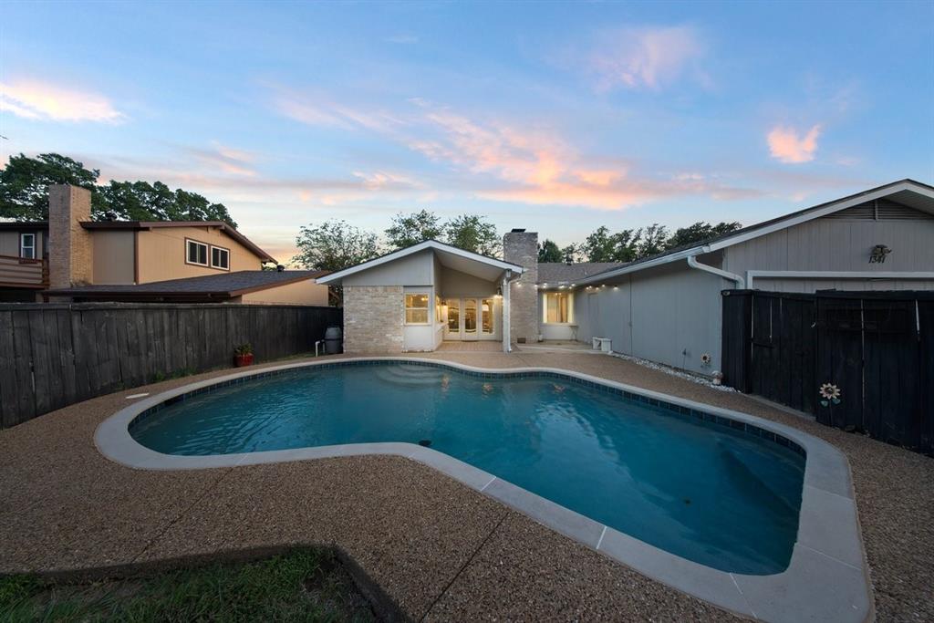 1341 Forestglen Drive