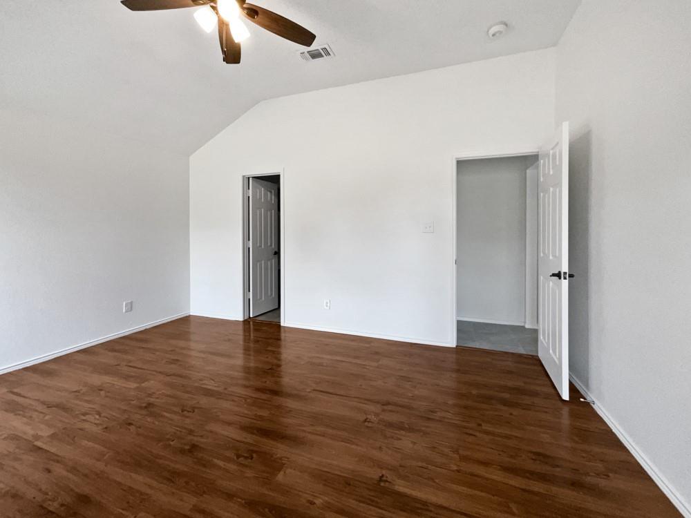 6020 Maple Leaf Drive Property Photo 12
