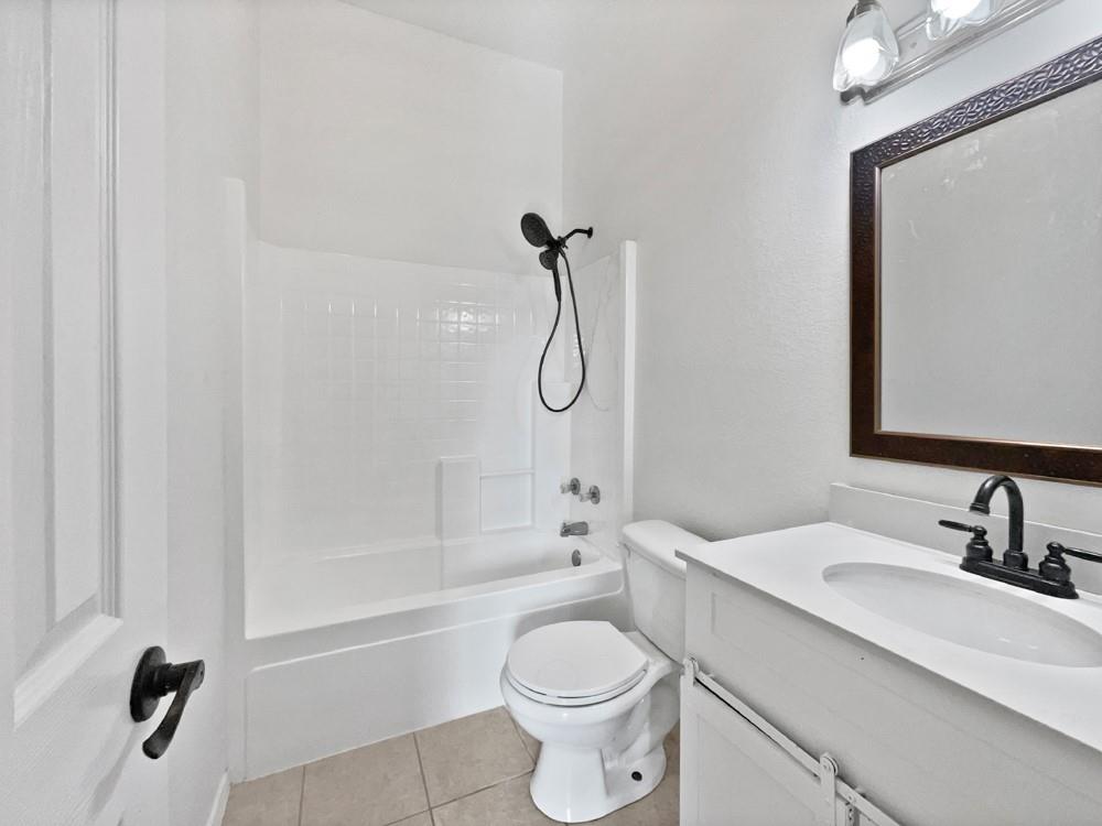 6020 Maple Leaf Drive Property Photo 14
