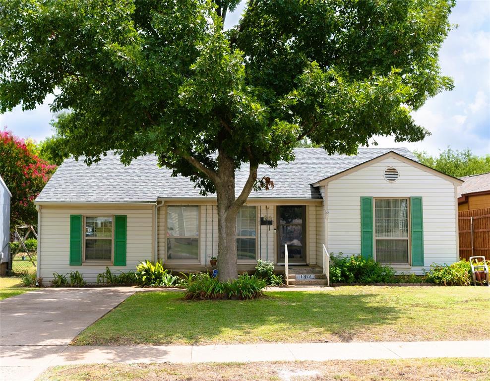 1312 S Brighton Avenue Property Photo 1