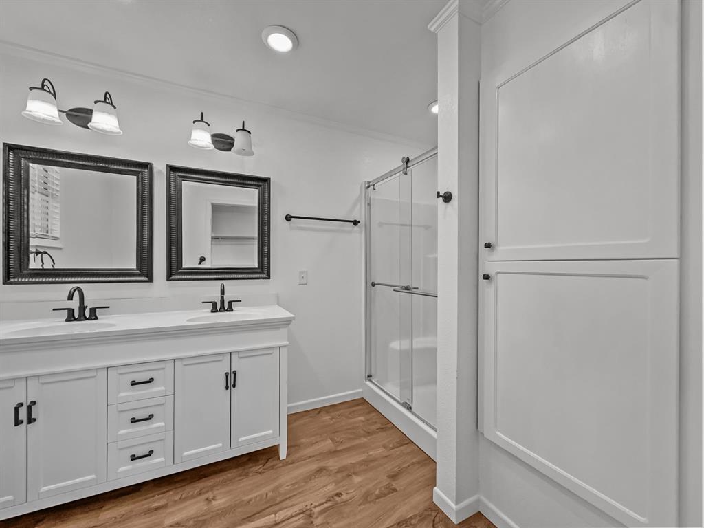 402 S Williams Street Property Photo 10