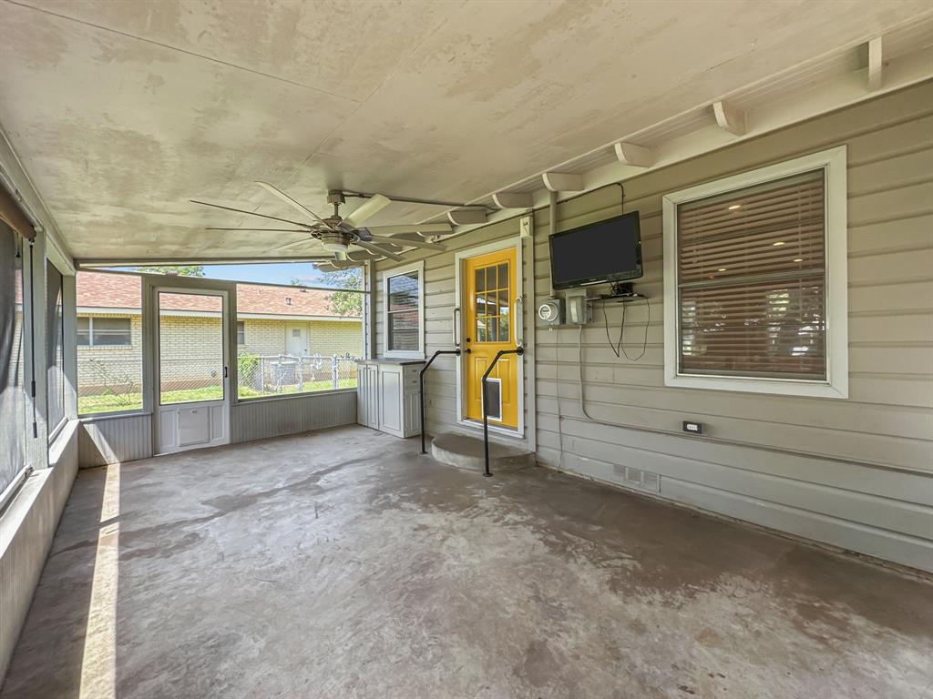 402 S Williams Street Property Photo 15