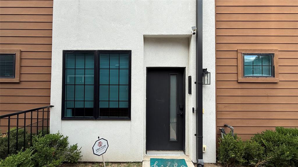 1910 Caddo Street B103