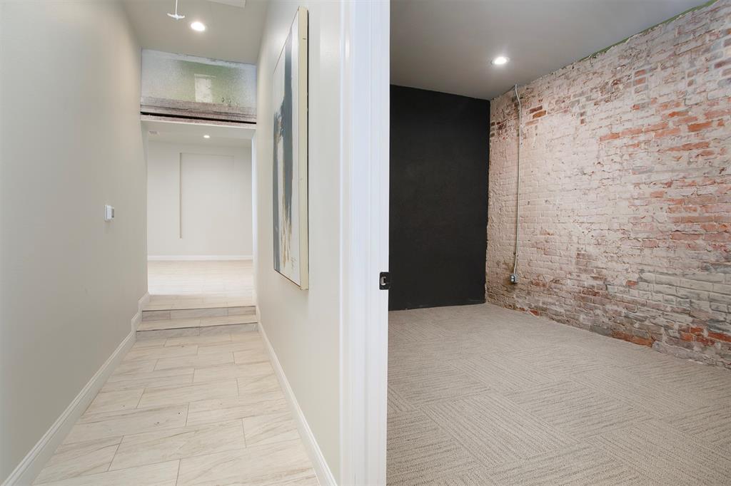125 W Duval Street Property Photo 13