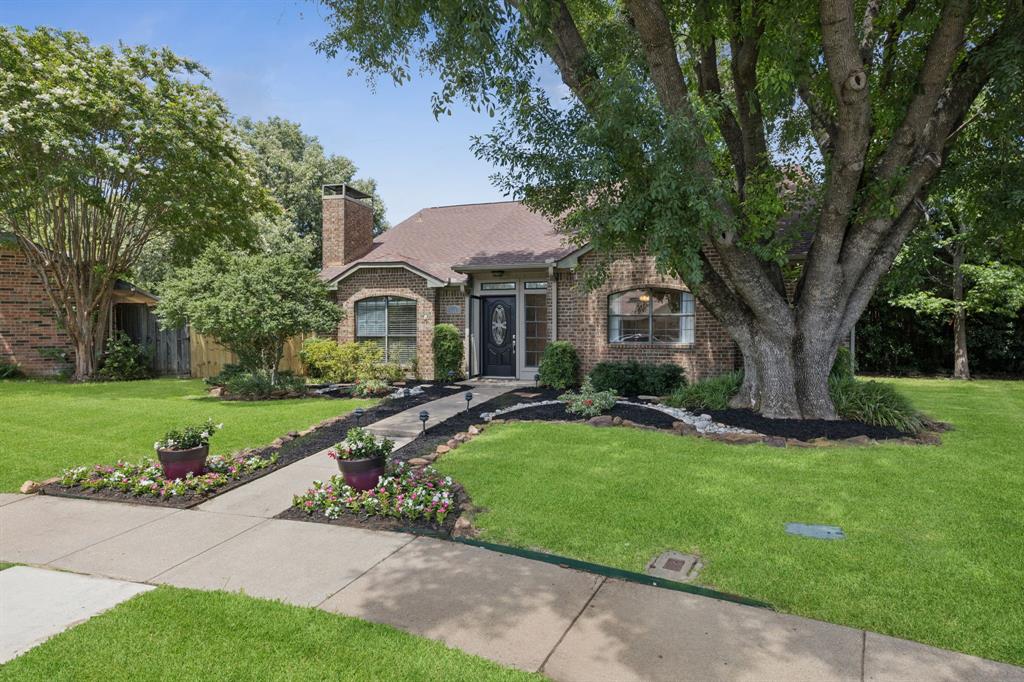 321 Antler Court Property Photo 1