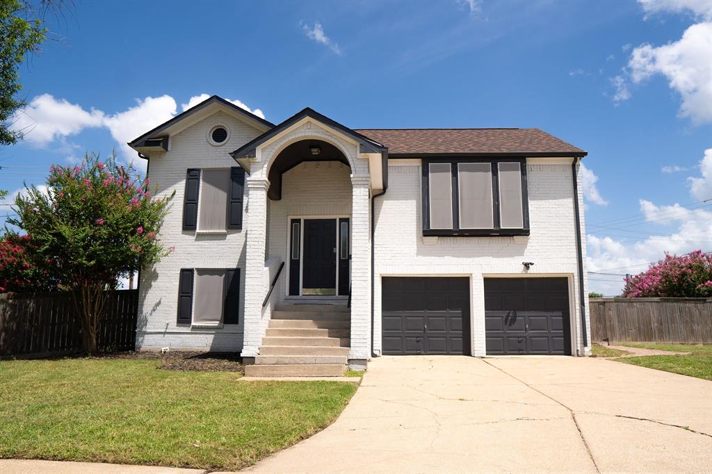 624 Mission Hills Drive Property Photo 1