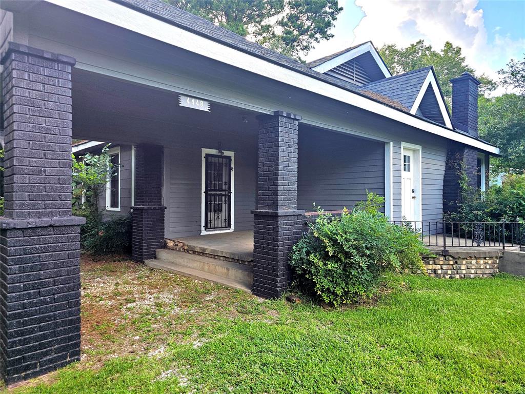 4448 Greenwood Boulevard Property Photo 5
