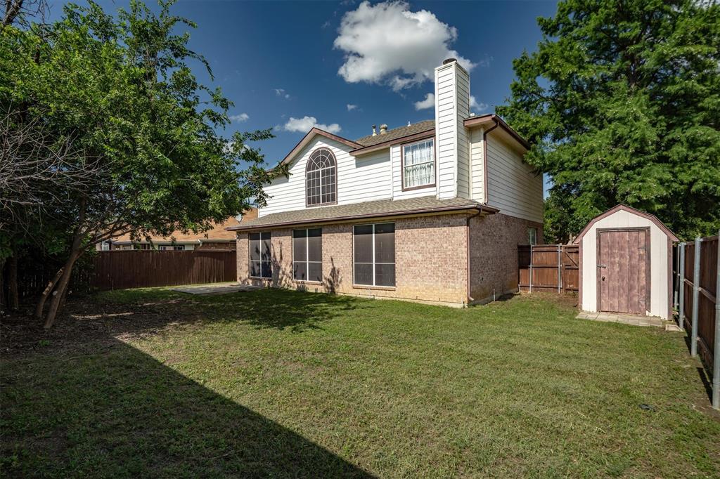 2101 Newport Drive Property Photo 1
