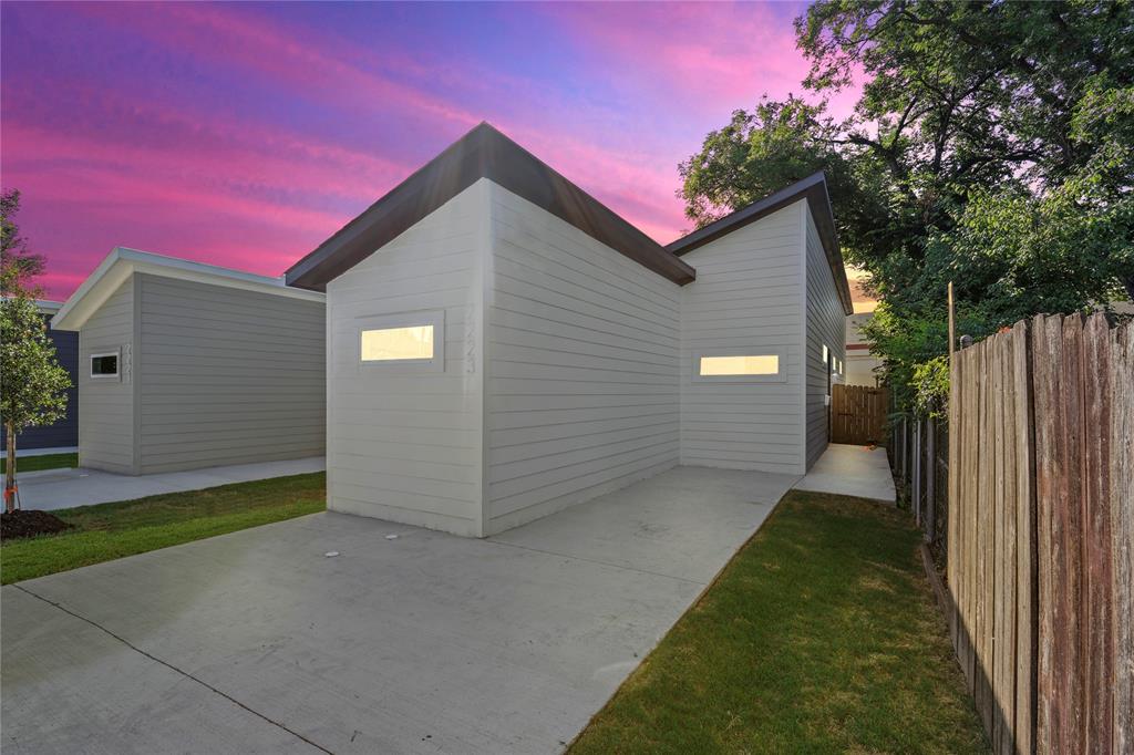 2223 Hooper Street Property Photo 1