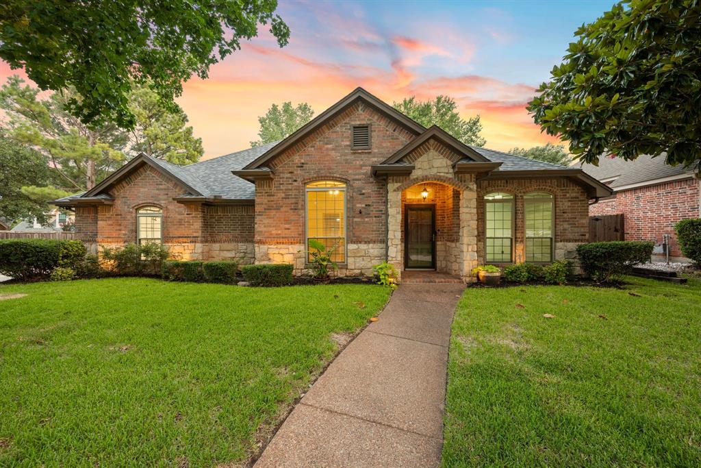7832 Heatherbrook Court Property Photo 1