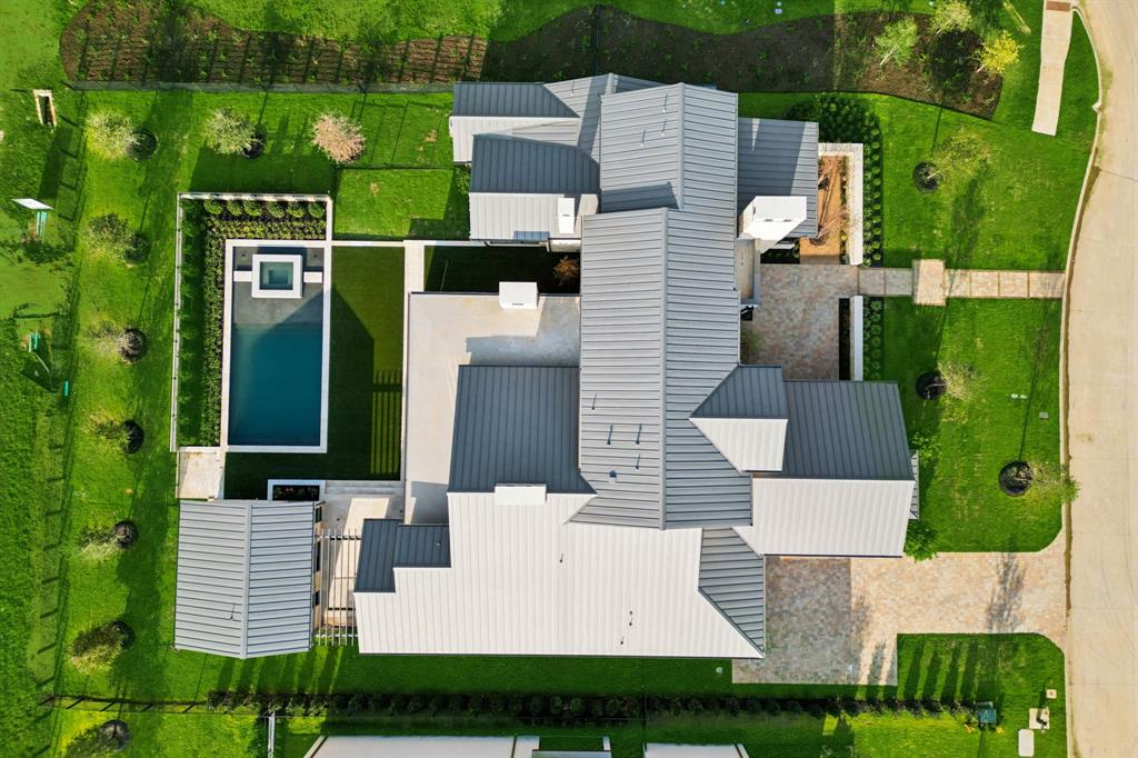 2600 Magnolia Circle