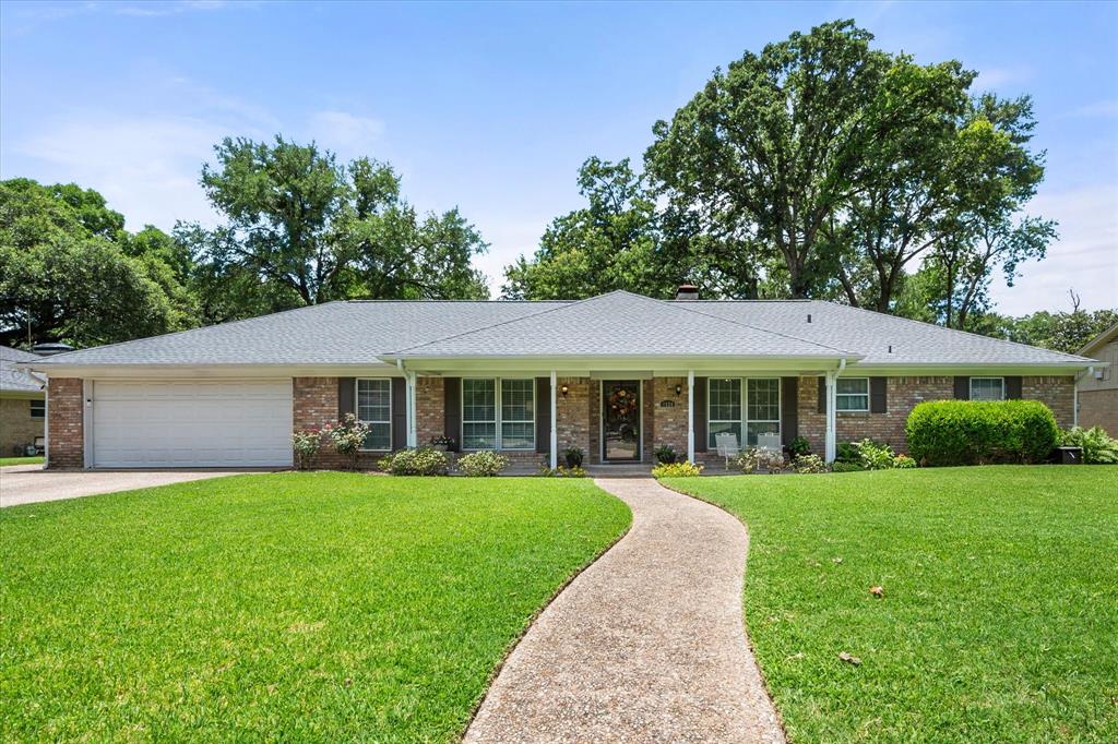 1824 Dartmouth Lane Property Photo 1