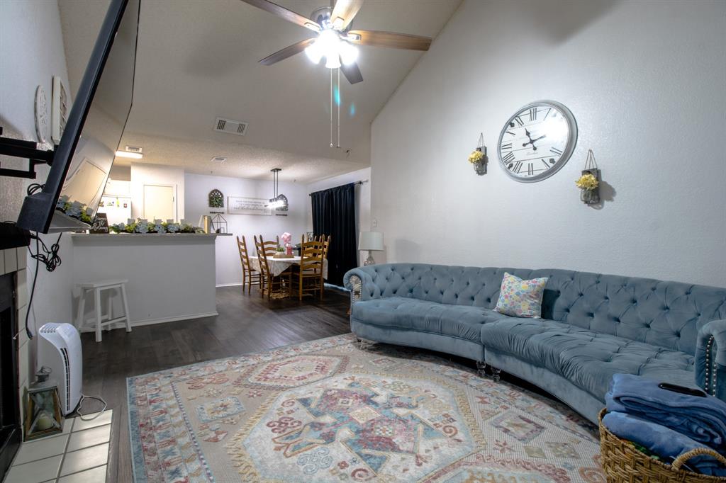 1504 Woodfern Drive Property Photo 1