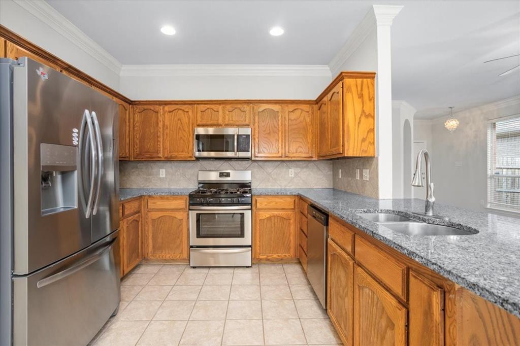 5924 Center Ridge Drive Property Photo 9