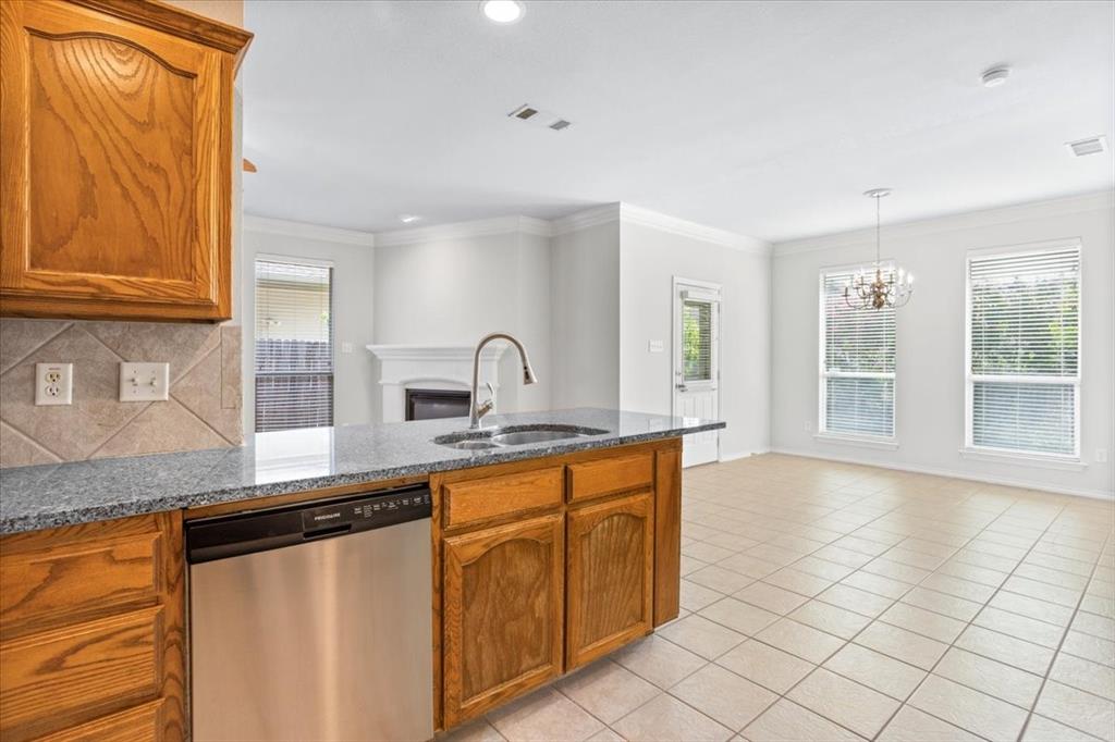 5924 Center Ridge Drive Property Photo 12