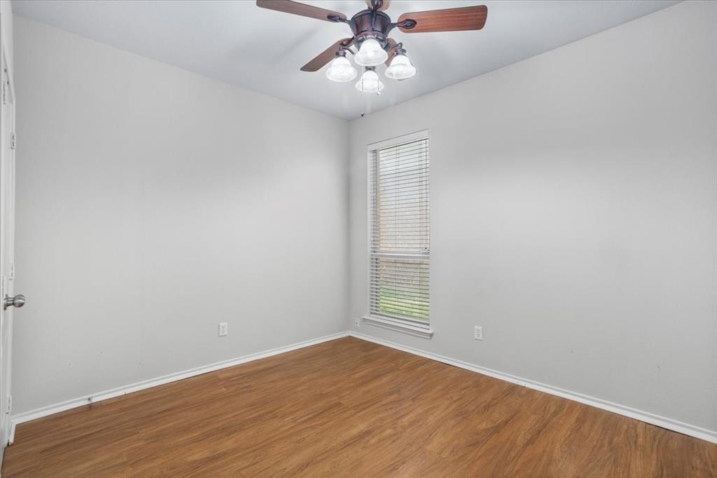 5924 Center Ridge Drive Property Photo 21