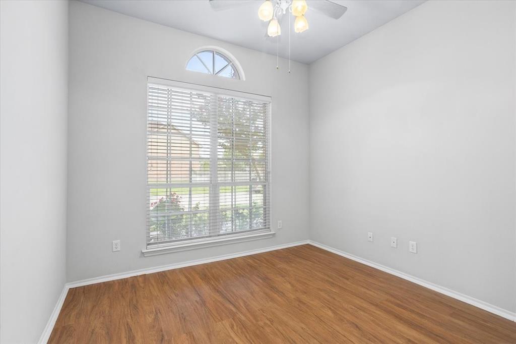 5924 Center Ridge Drive Property Photo 22