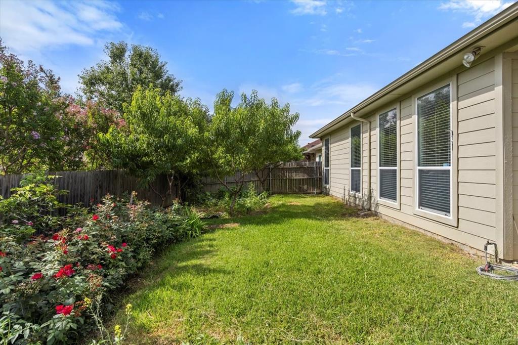 5924 Center Ridge Drive Property Photo 27