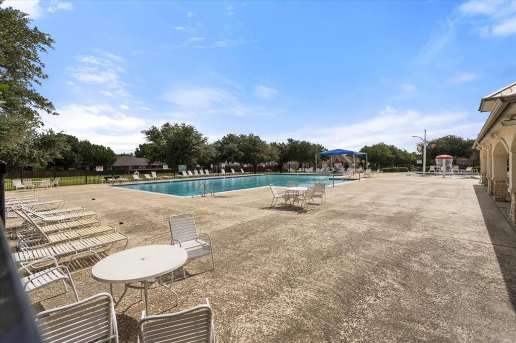 5924 Center Ridge Drive Property Photo 32