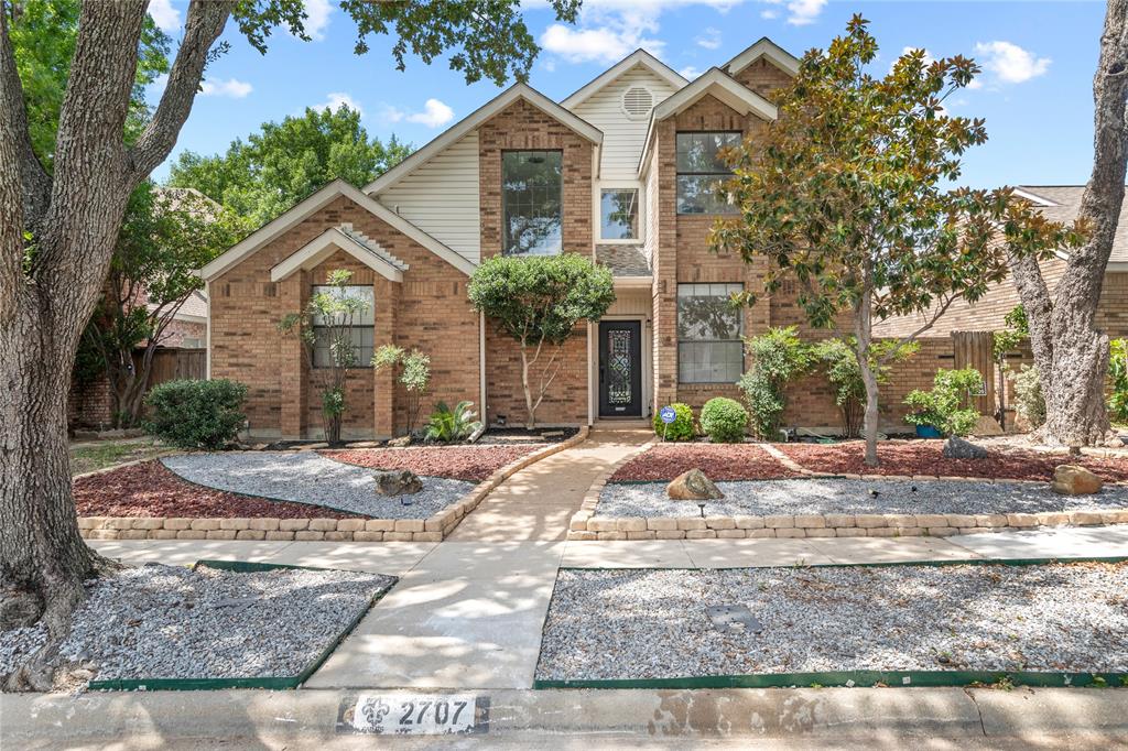 2707 Garden Springs Drive Property Photo 1