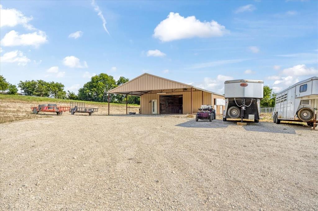 1699 N Fm 2729 Property Photo 1