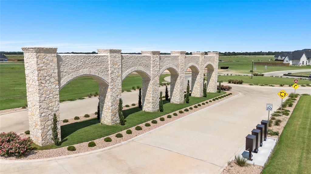 Package Deal The Arches Property Photo 1