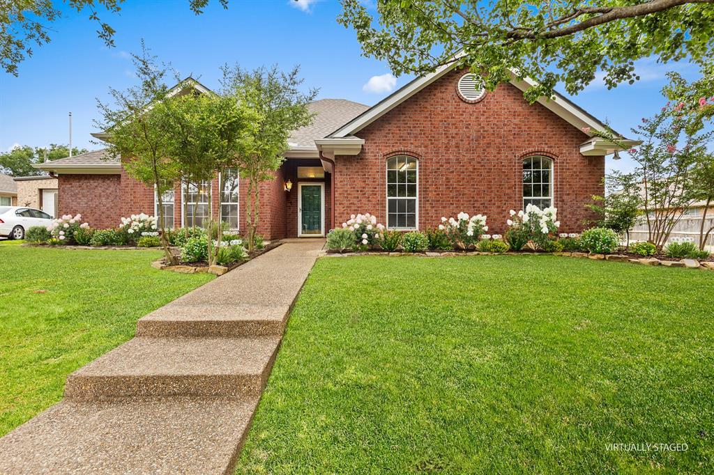 325 Fannin Drive Property Photo 1