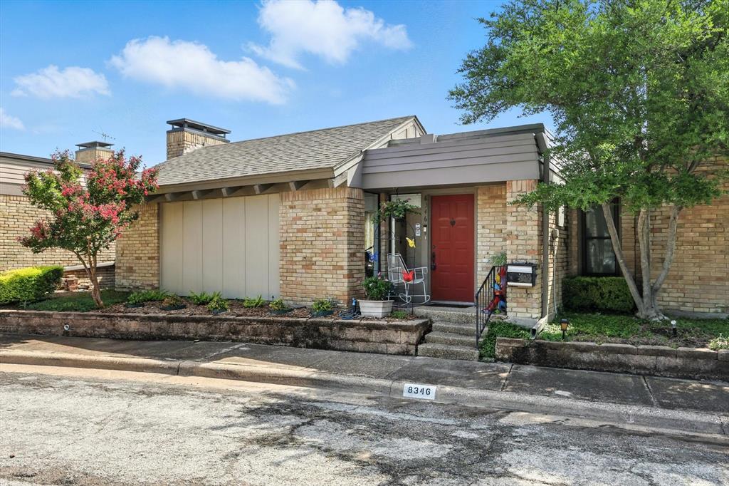 8346 Southmeadow Circle Property Photo 1