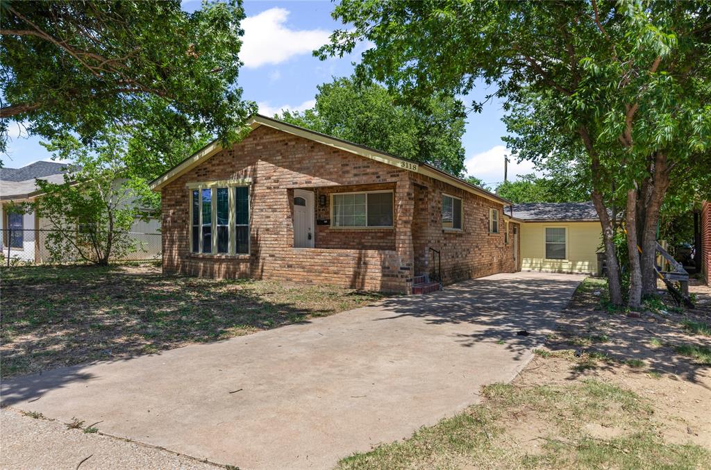 3118 Ross Avenue Property Photo 1