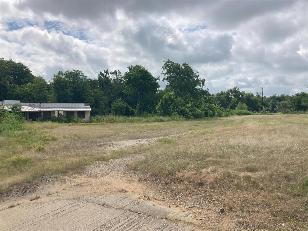100 N Parkway Drive Property Photo 7