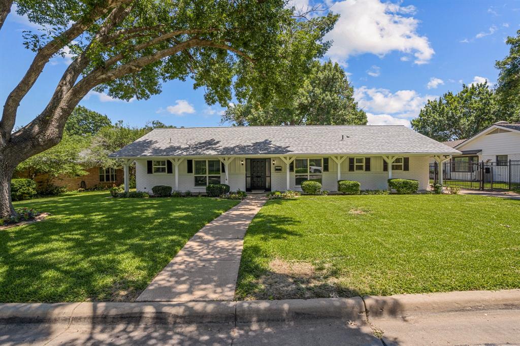 4529 Cloudview Road Property Photo 1
