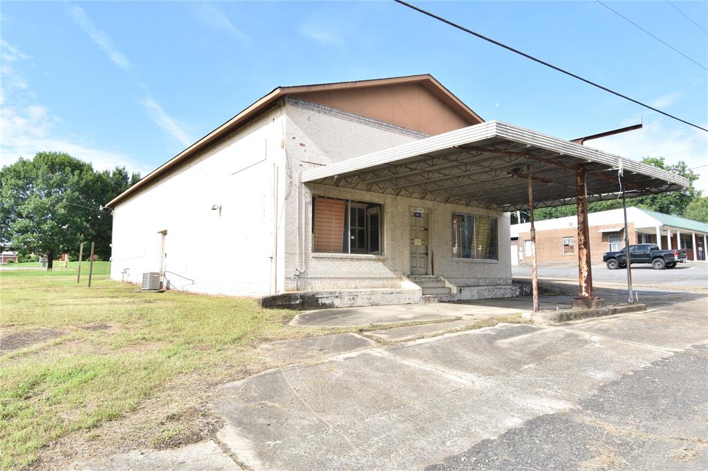 9340 Greenwood Road Property Photo 1