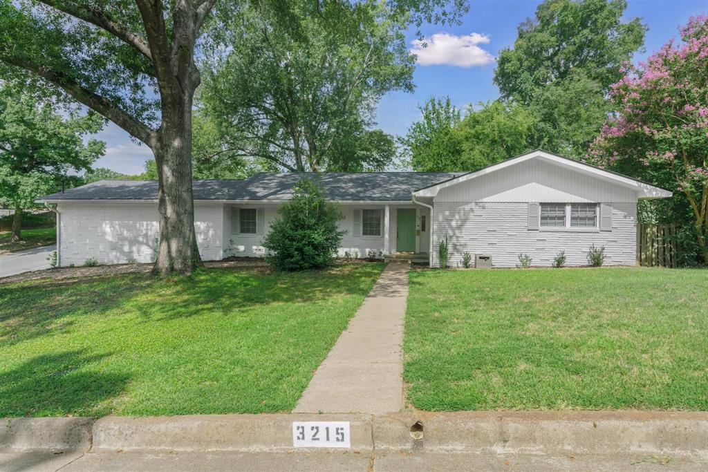 3215 Curtis Drive Property Photo 1