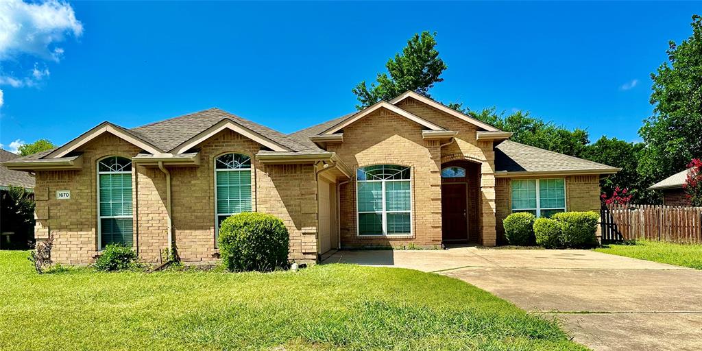1670 Ashbourne Drive Property Photo 1