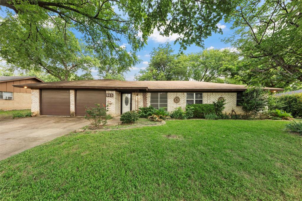 913 Elizabeth Property Photo 1