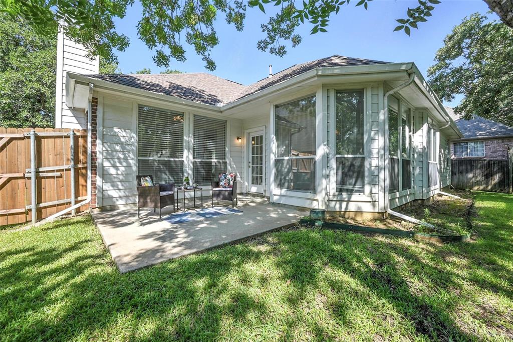 1375 Clear Creek Drive Property Photo 2