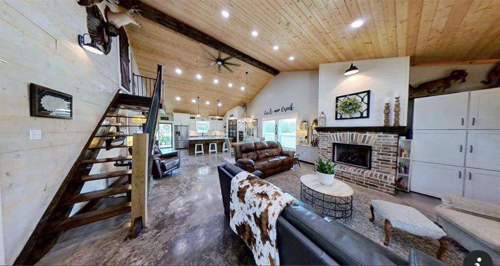 6382 Fm-2653 Property Photo 1