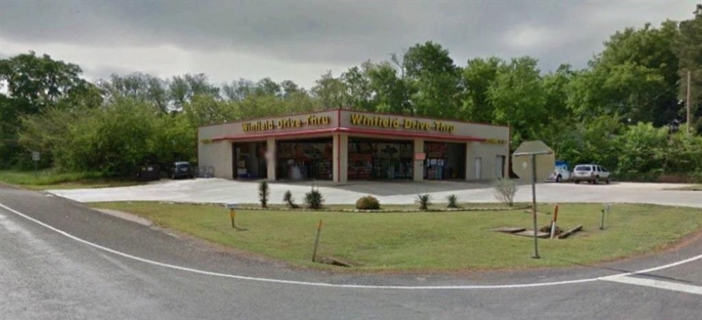 8299 W US Highway 67