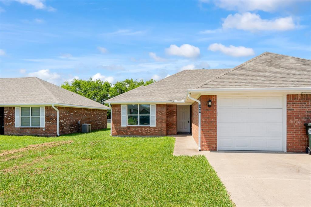 406 A W Andrew Drive Property Photo 1