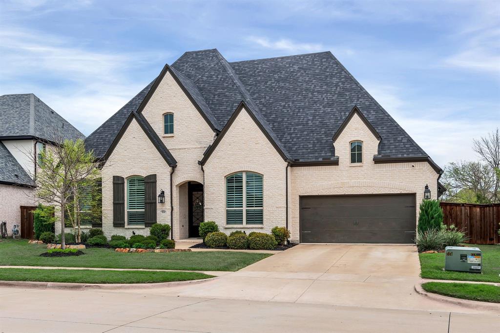 8516 Autumn Lake Trail Property Photo 4