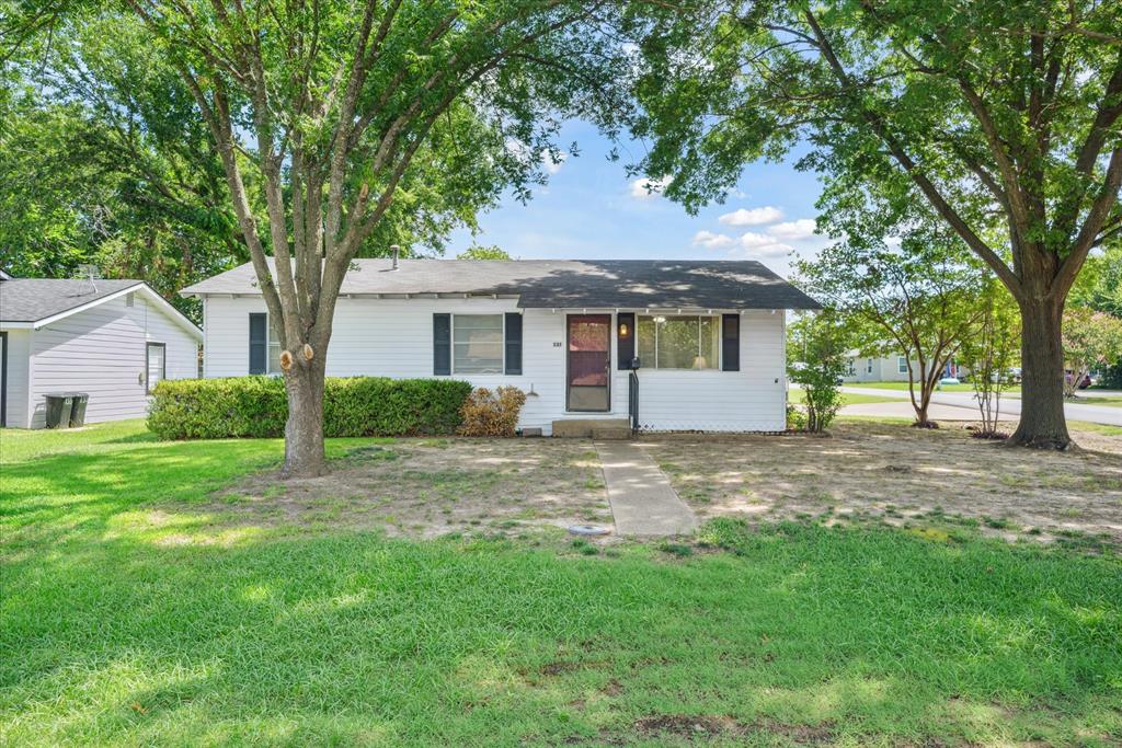 137 Westway Drive Property Photo 1