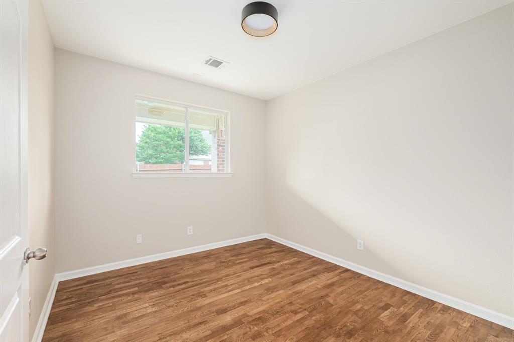 1064 Alyssa Lane Property Photo 11