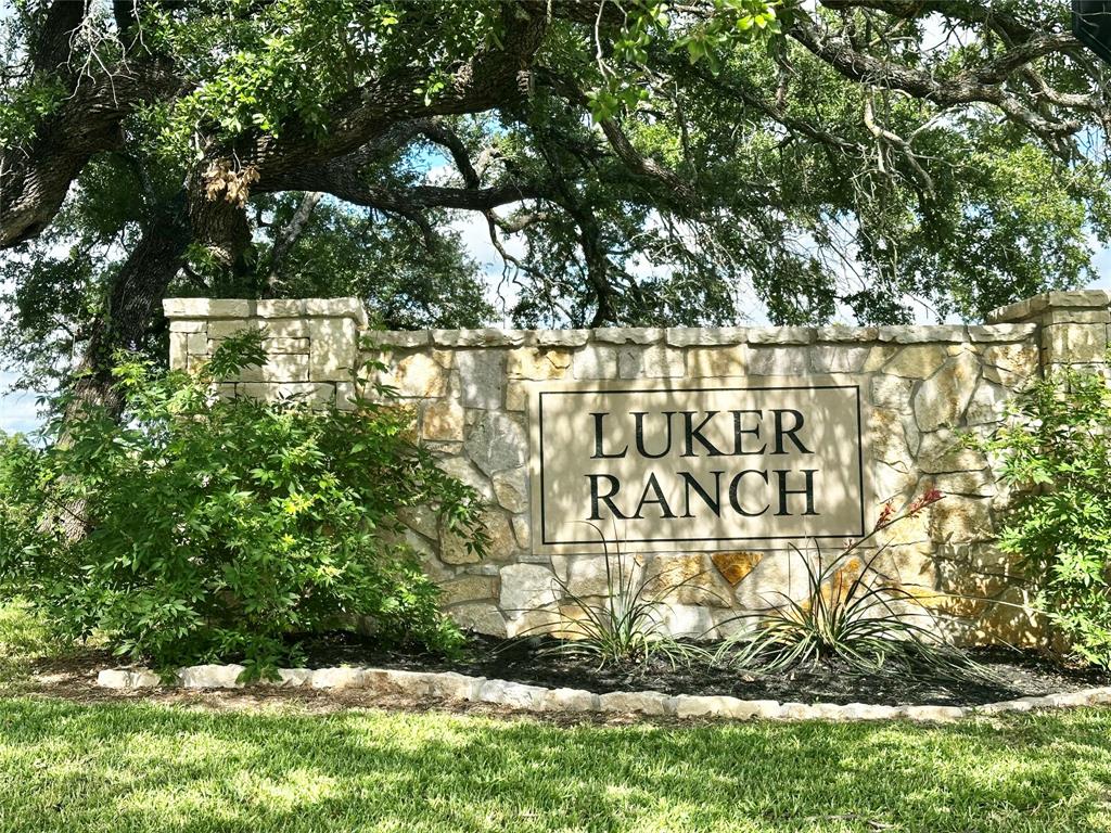 630 R C Luker Court Property Photo 2