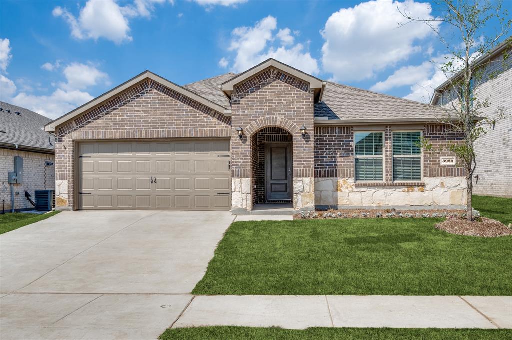 3920 River Rock Avenue Property Photo 1