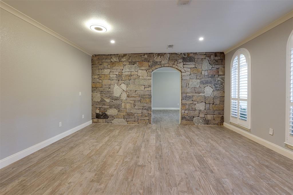 4502 Ridgecrest Drive Property Photo 5