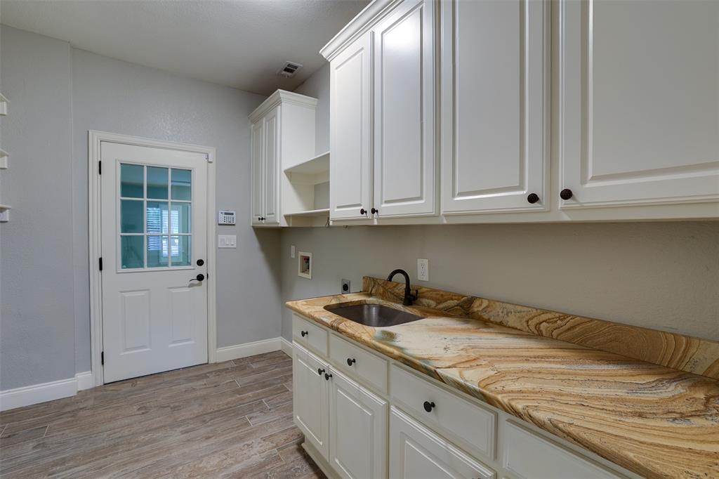 4502 Ridgecrest Drive Property Photo 24