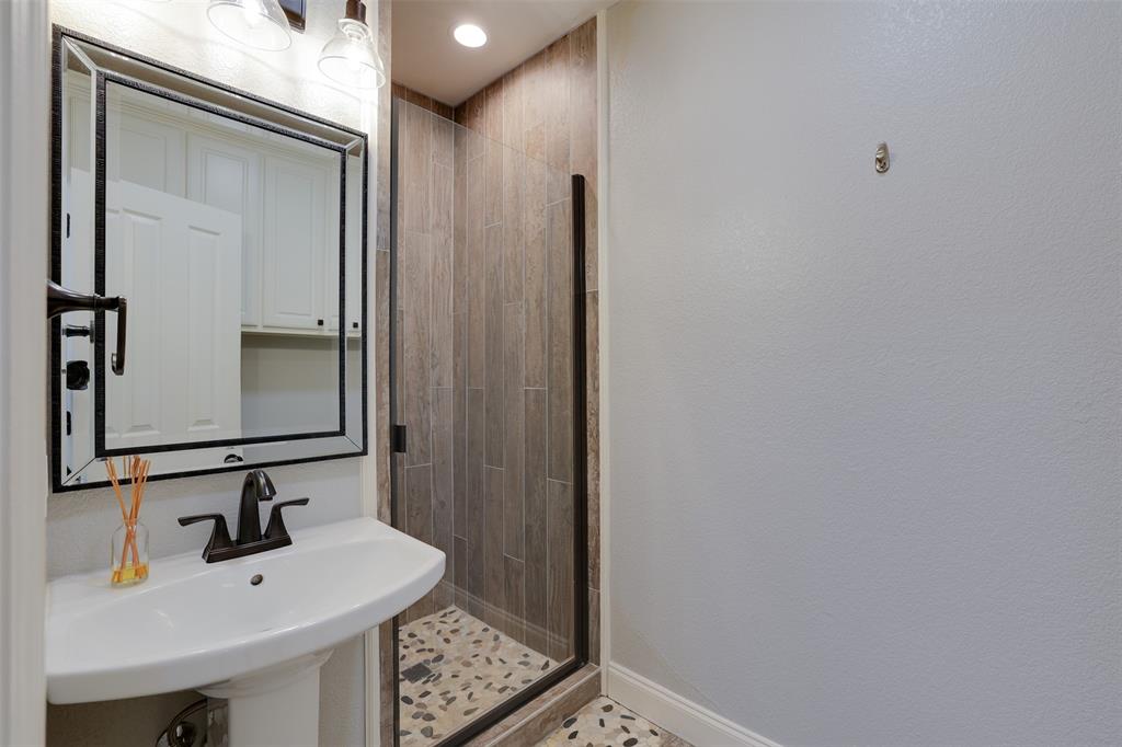 4502 Ridgecrest Drive Property Photo 25
