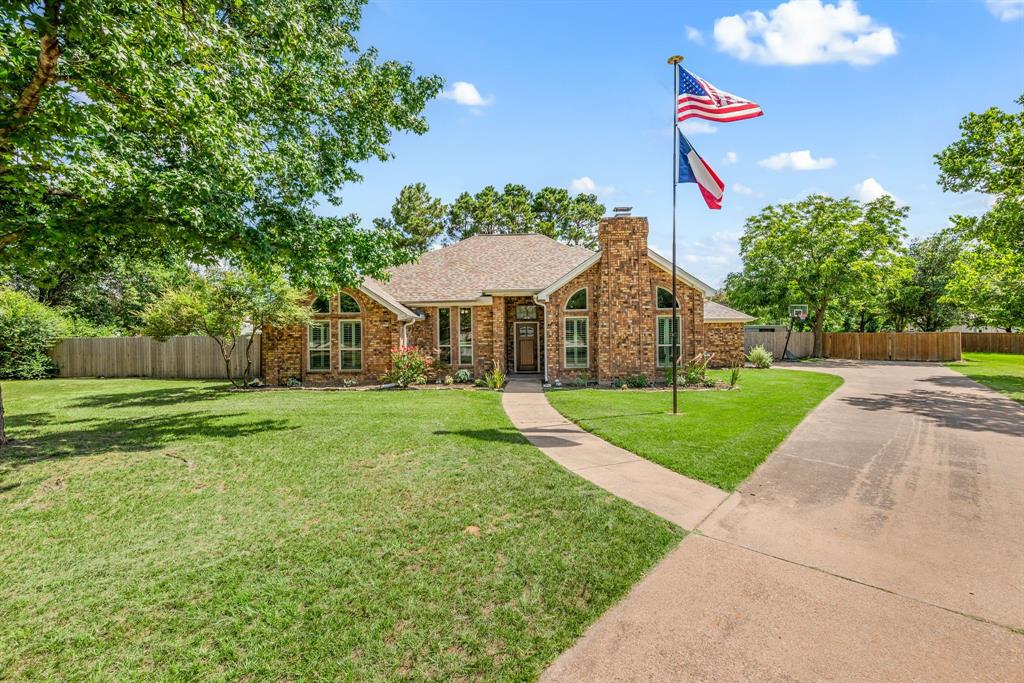 1402 Summer Dell Court Property Photo 1