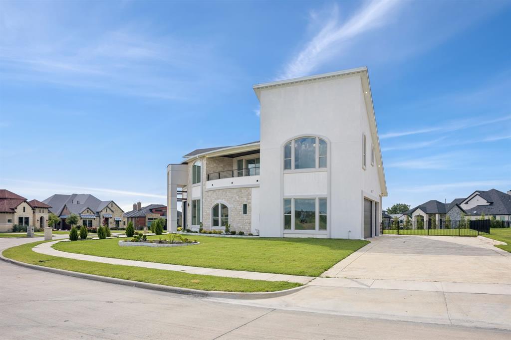 1933 Noe Boulevard Property Photo 7